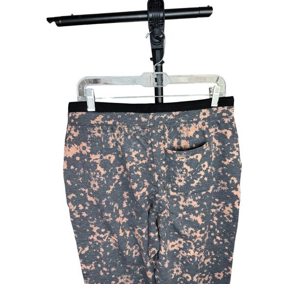 Cuddl Duds Comfortwear Slim Pants Black Stamp Floral Medium NWOT Pull-On Comfort - Picture 2 of 9